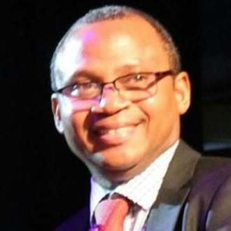 Dr Michael Akindeju
