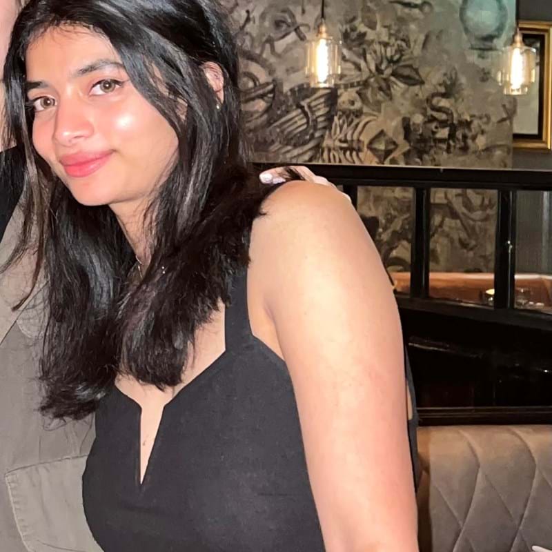 Simran Effricia