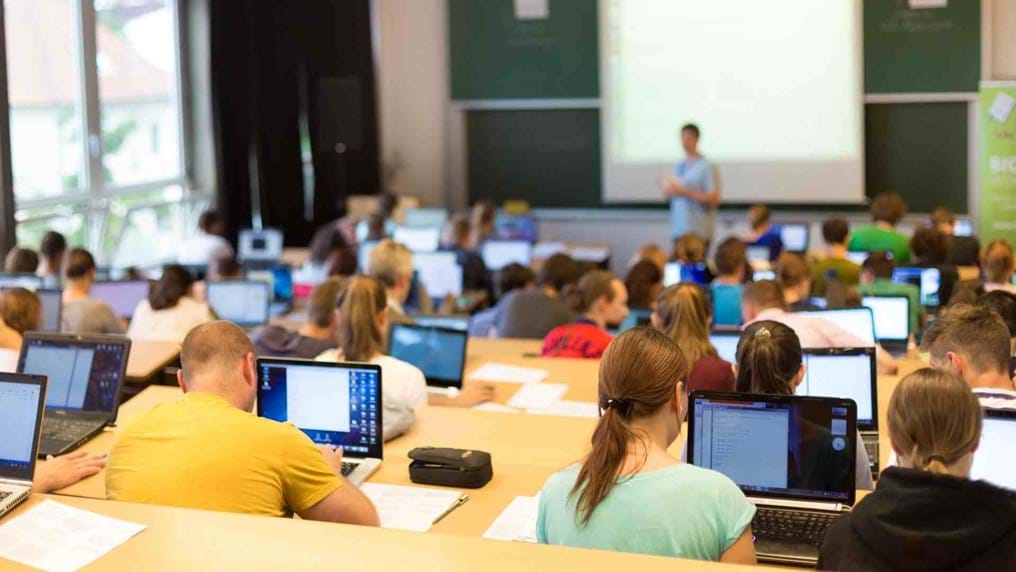 Bursary applications open for catalysis summer school