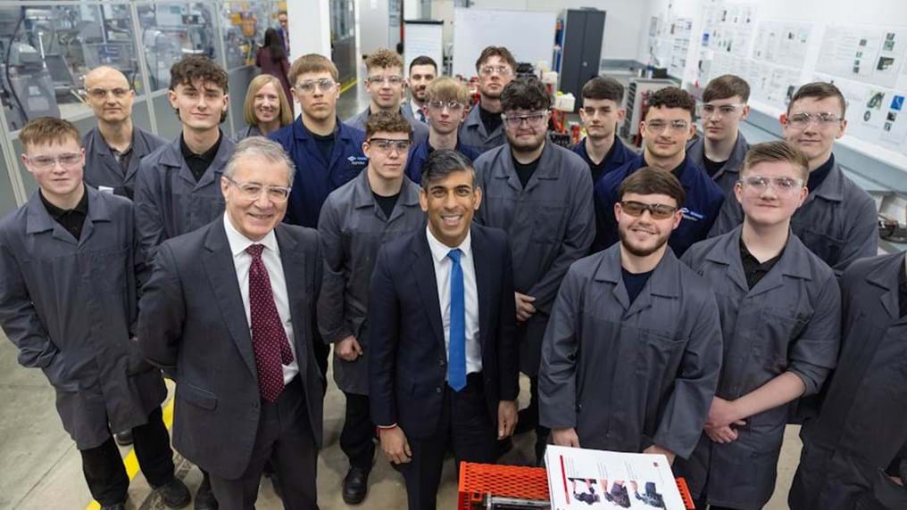 IChemE welcomes UK government investment in apprenticeships