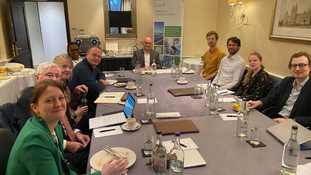 IChemE convenes expert roundtable on industrial decarbonisation