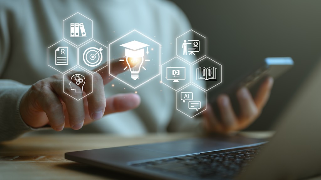 IChemE becomes a Technician Commitment Supporter and launches work-based learner membership