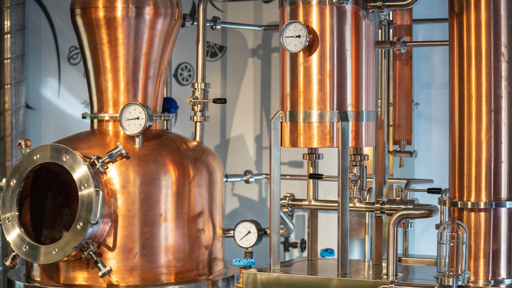 Technical Distillery Tour & Social Evening