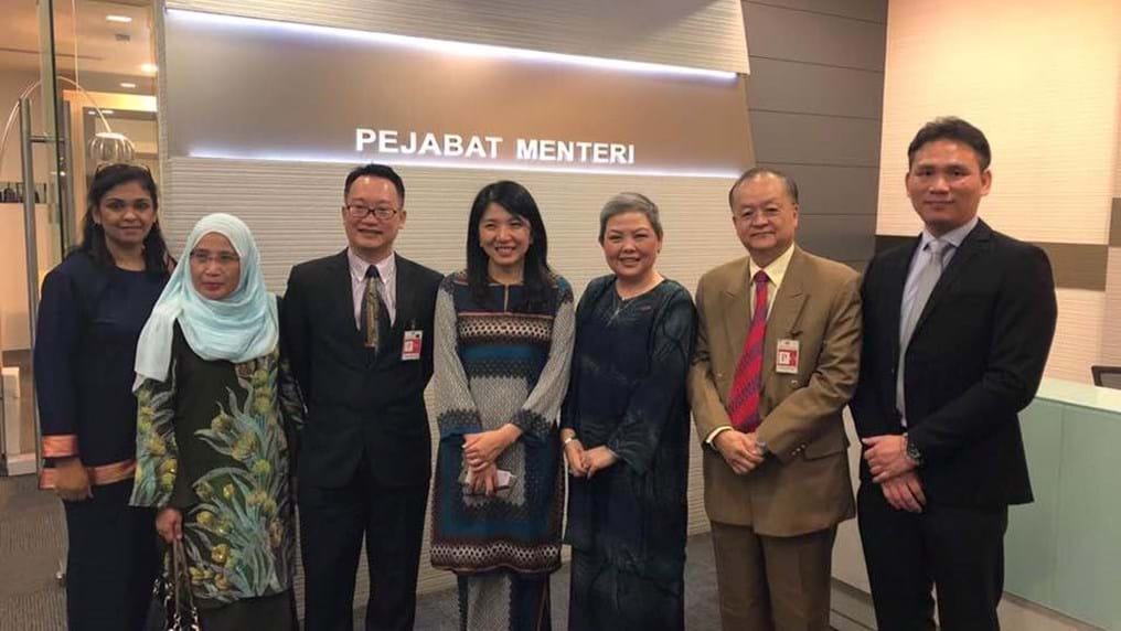 IChemE makes a courtesy call on YB Yeo Bee Yin, Minister of Energy, Science, Technology, Environment, and Climate Change